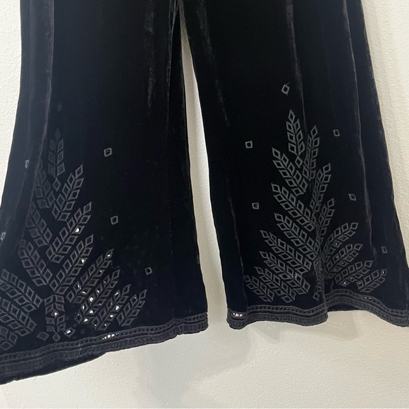 Jade by Johnny Was Embroidered Velvet Cropped Jumpsuit - Picture 5 of 9